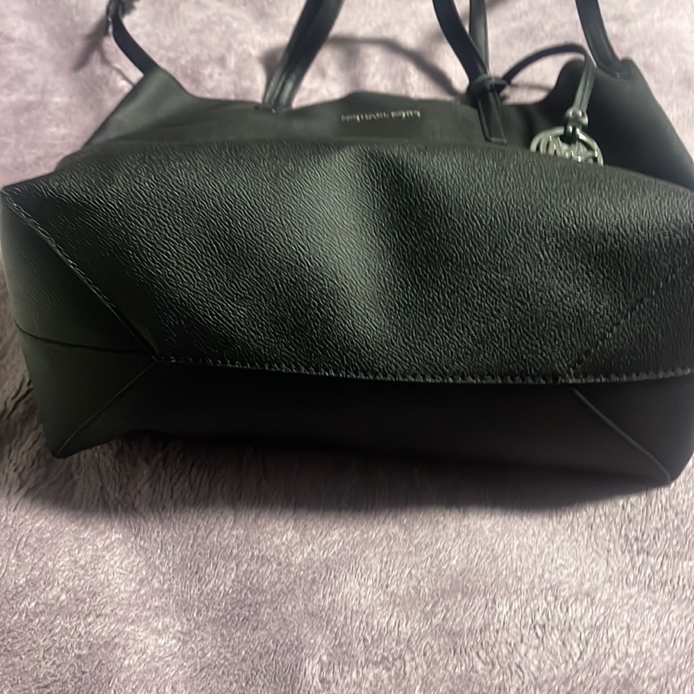 MK tote - Picture 4 of 6